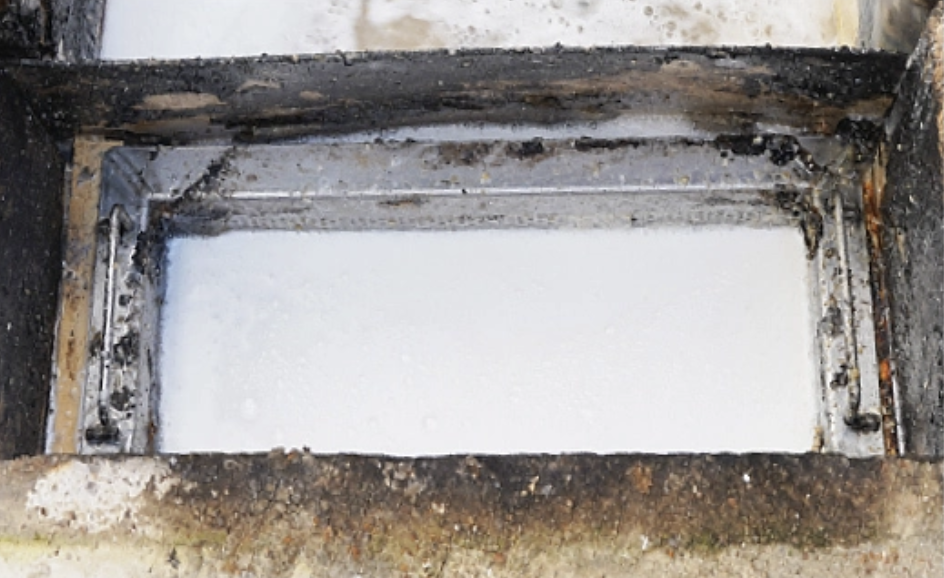 使用後のグリストラップ